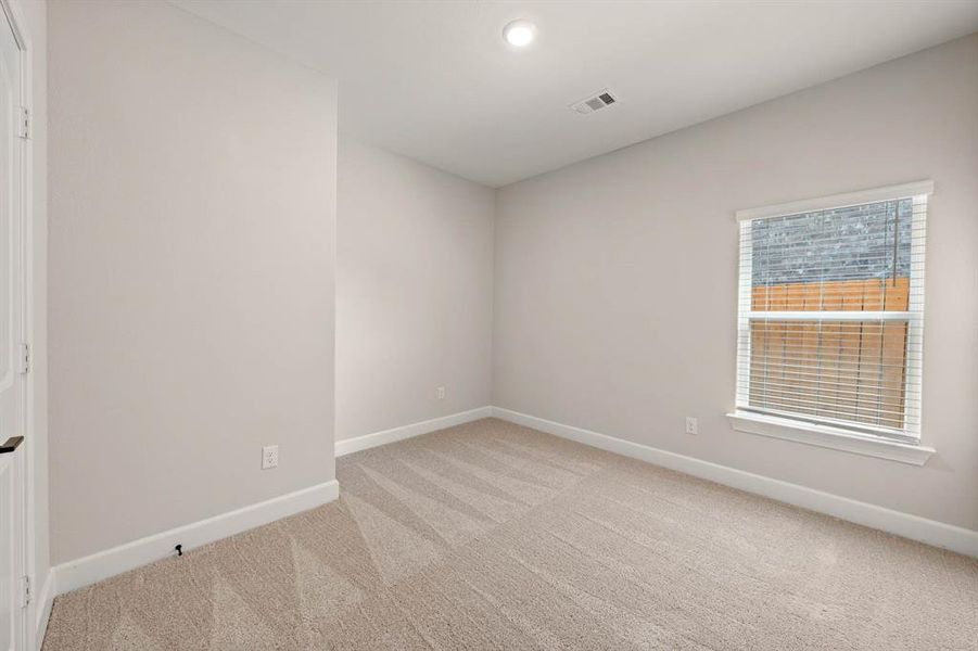 Spacious, unfurnished interior of a new home in Princeton Heights, Princeton (Image 4).