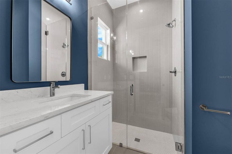 Furnished interior view inside a new home in , Orlando (Image 9).