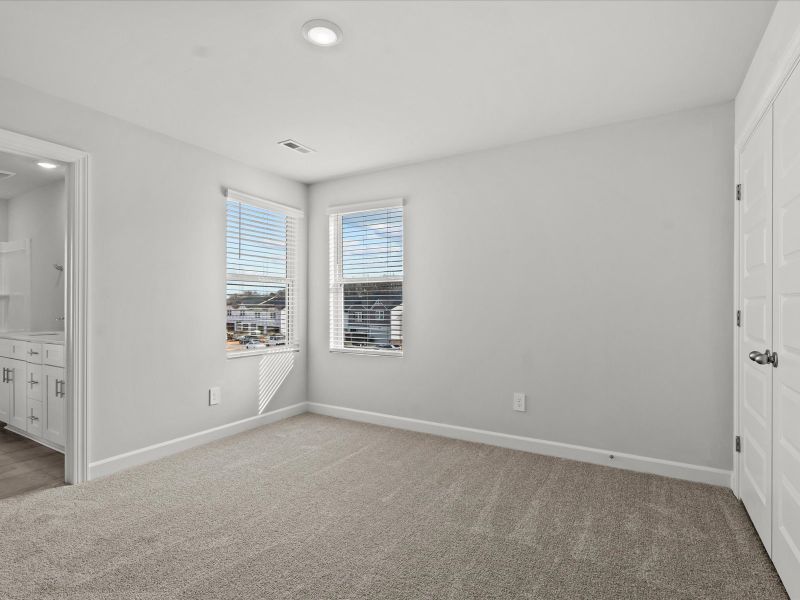 Spacious, unfurnished interior of a new home in Northbrook Village Townes, Taylors (Image 17).