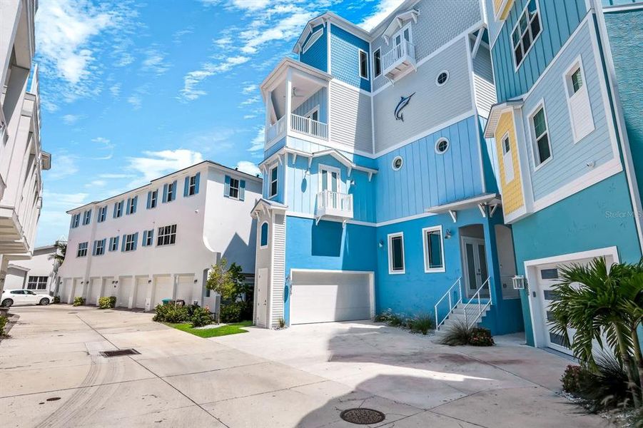 Condo located in Cape Coral, FL showcasing its design and architecture (Image 42).