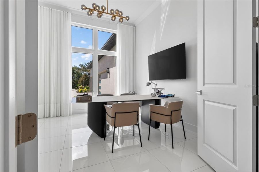 Furnished interior view inside a new home in , Montverde (Image 19).