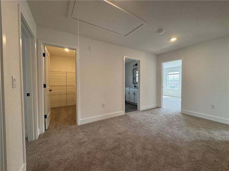 Spacious, unfurnished interior of a new home in Tuscany Hills, Douglasville (Image 28).