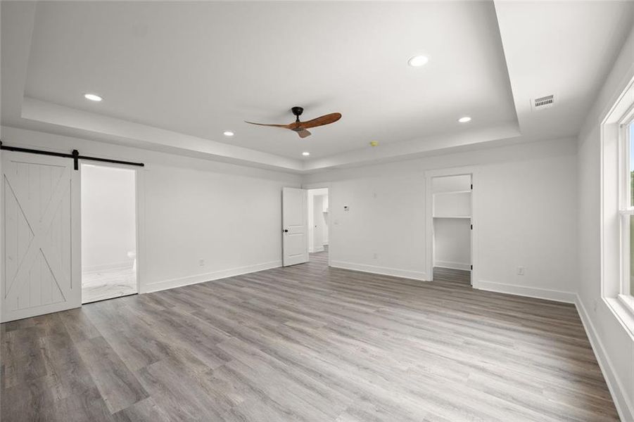 Spacious, unfurnished interior of a new home in , Clarkesville (Image 40).