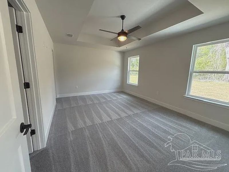 Spacious, unfurnished interior of a new home in Turtle Creek, Cantonment (Image 8).
