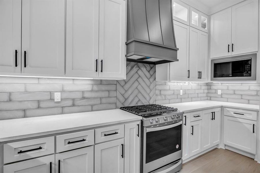 Furnished interior view inside a new home in , Tyler (Image 8).