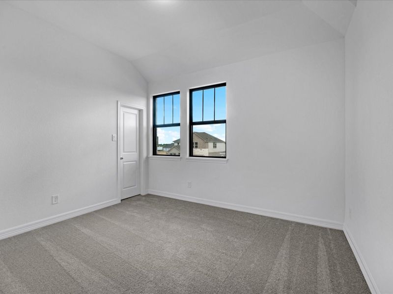 Spacious, unfurnished interior of a new home in Azalea, Brookshire (Image 13).