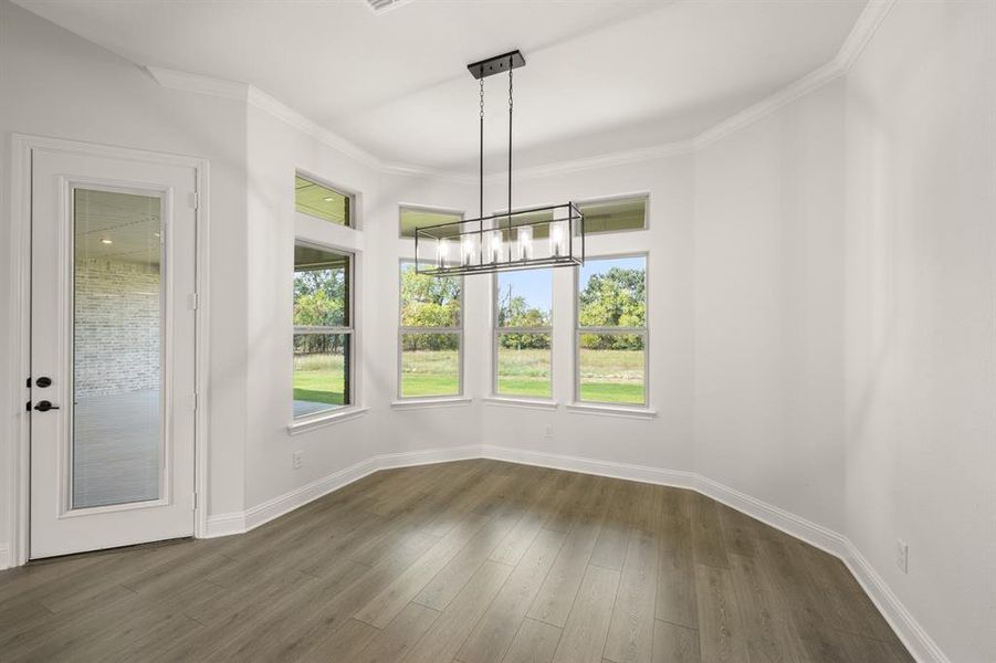 3004 Valley View- Nook-1 3004 Valley View- Nook-1