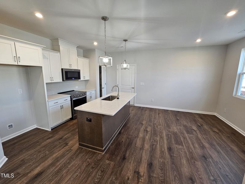 1000007025 1000007025