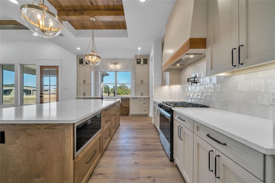 Furnished interior view inside a new home in , Red Oak (Image 10).
