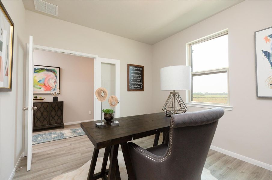 Furnished interior view inside a new home in Montgomery Ridge: Landmark Collection, Montgomery (Image 34).
