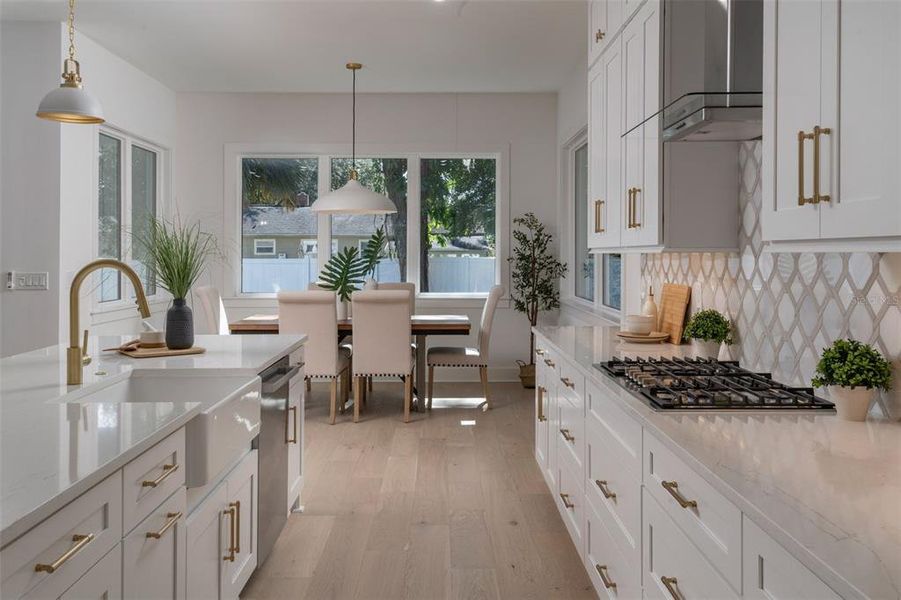 Furnished interior view inside a new home in , Orlando (Image 18).