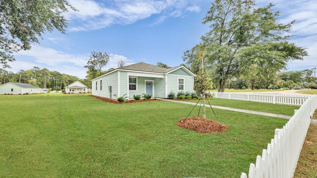 Image 28 of a home in North Shore.