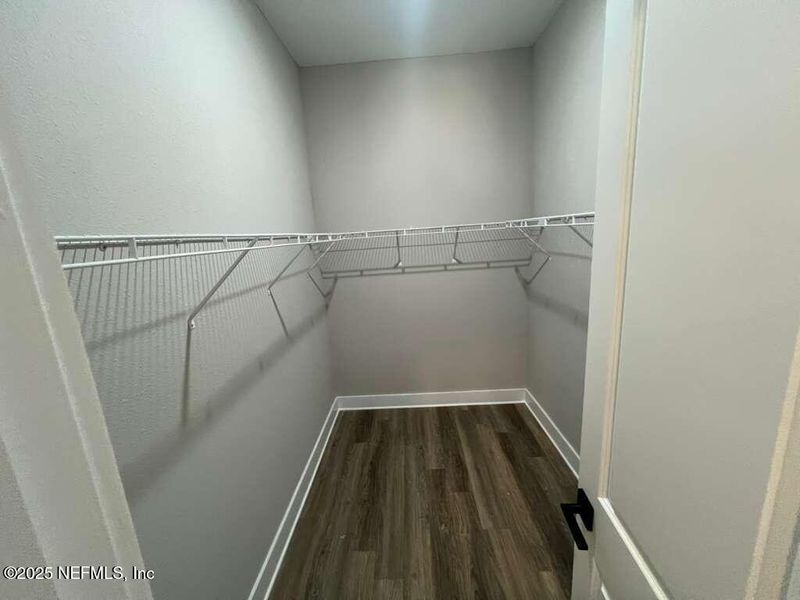 Spacious, unfurnished interior of a new home in , Jacksonville (Image 15).