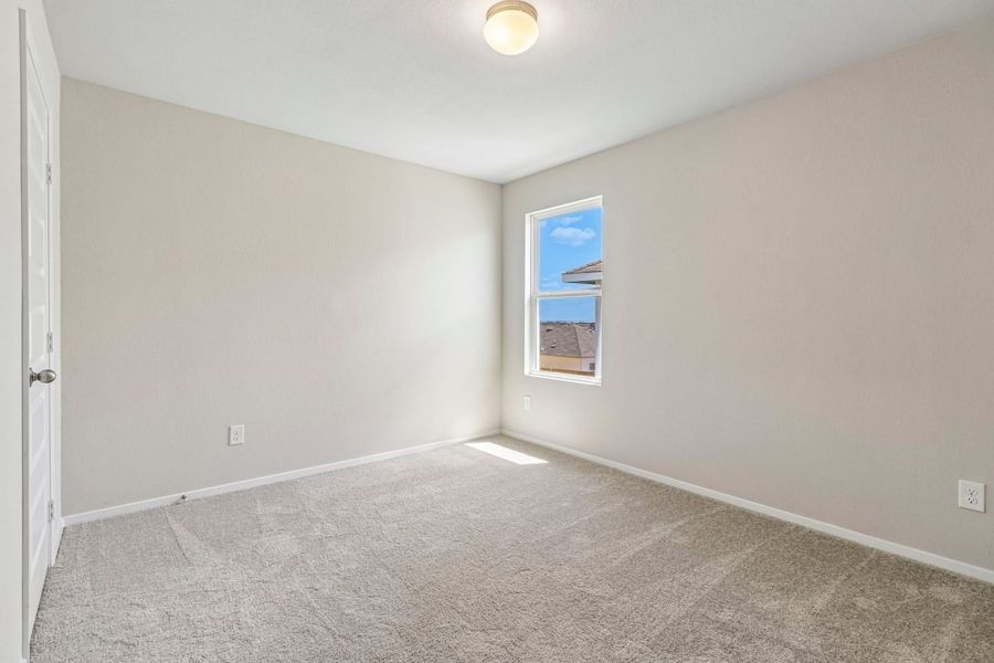 Spacious, unfurnished interior of a new home in Edgebrooke, Pflugerville (Image 21).