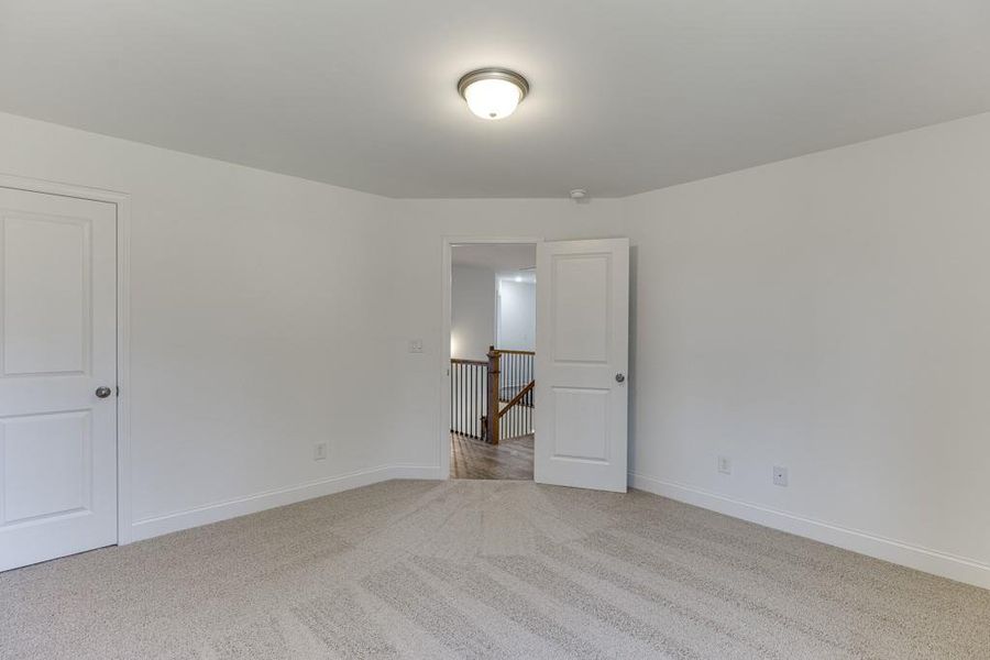 Spacious, unfurnished interior of a new home in , Commerce (Image 34).