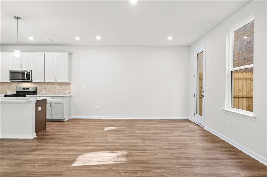 Spacious, unfurnished interior of a new home in The Village at Shallowford, Kennesaw (Image 17).