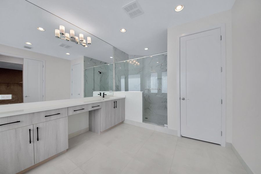 Image 34 of a home in .