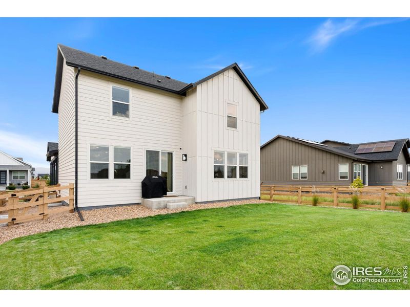 Beautiful Farmhouse Style Exterior