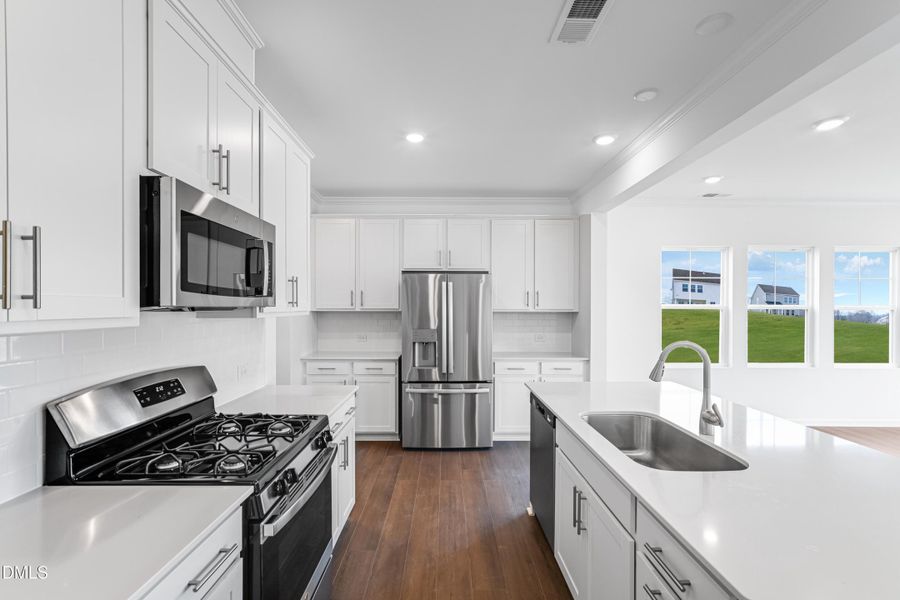 SUN_SherriDowns_Pic_Chadwick-14