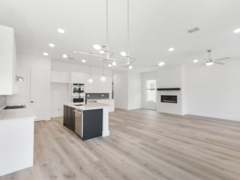 Image 30 of a home in Royal Court.