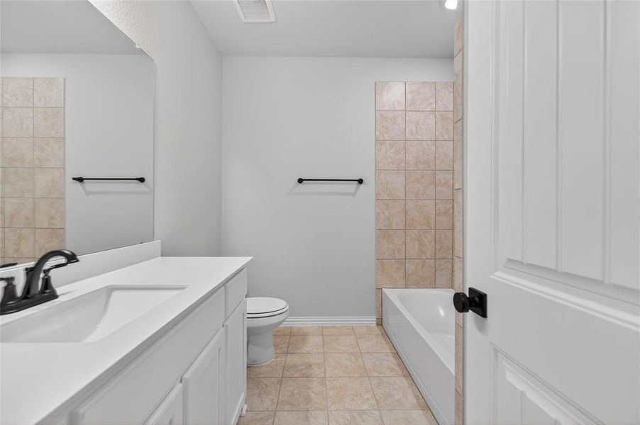 Furnished interior view inside a new home in Northstar, Haslet (Image 6). Furnished interior view inside a new home in Northstar, Haslet (Image 6).