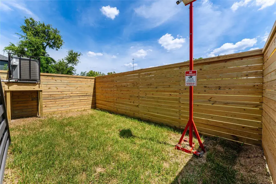 Image 36 of a home in .