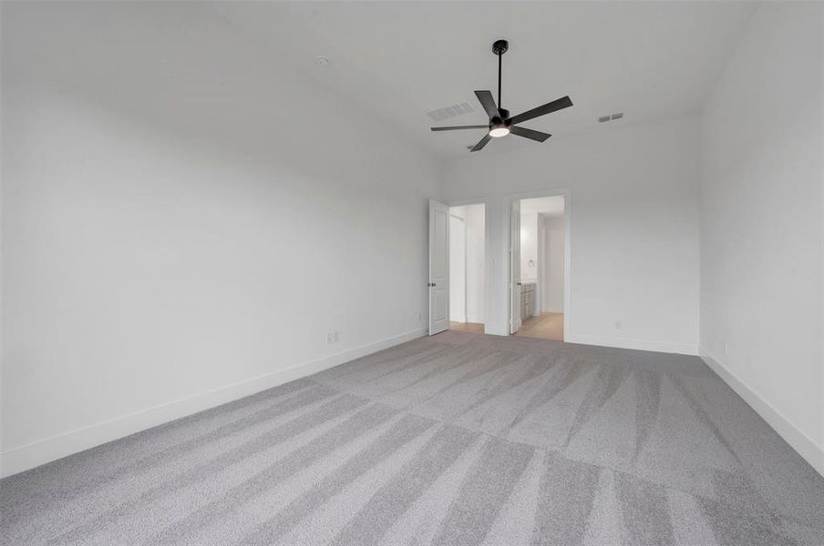 Spacious, unfurnished interior of a new home in Lilyana, Celina (Image 28).