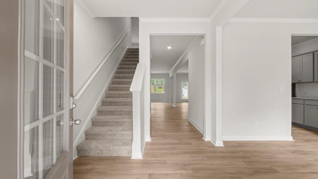Spacious, unfurnished interior of a new home in Lost Creek, Dallas (Image 28). Spacious, unfurnished interior of a new home in Lost Creek, Dallas (Image 28).