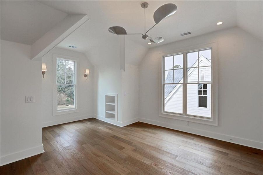 Spacious, unfurnished interior of a new home in , Gainesville (Image 41).