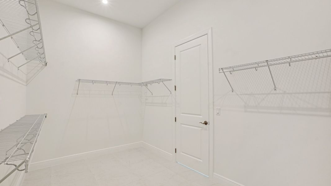 Owner's Suite Closet Owner's Suite Closet