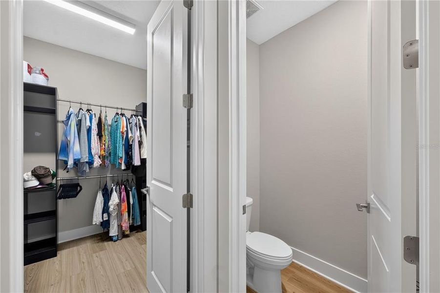 Furnished interior view inside a new home in , Wesley Chapel (Image 5).
