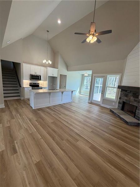 Spacious, unfurnished interior of a new home in , Talking Rock (Image 18).