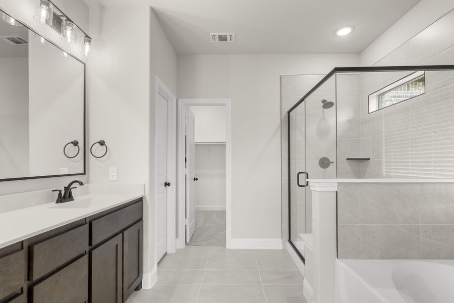 Furnished interior view inside a new home in Lovers Landing, Forney (Image 9).