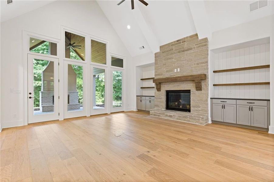 Spacious, unfurnished interior of a new home in , Flowery Branch (Image 48).