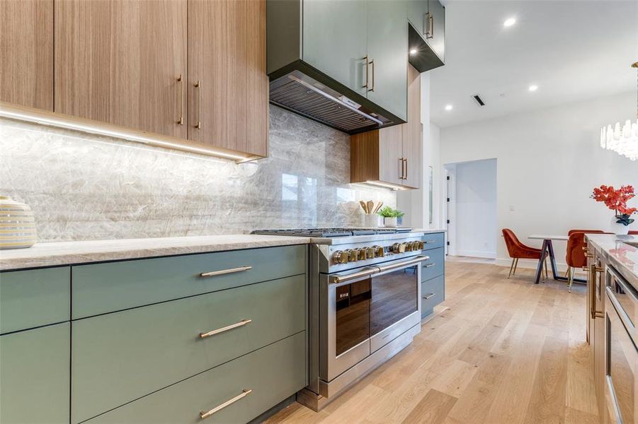 Furnished interior view inside a new home in , Dallas (Image 15). Furnished interior view inside a new home in , Dallas (Image 15).