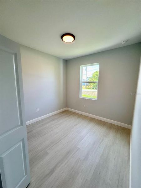 Spacious, unfurnished interior of a new home in , Ocala (Image 9).