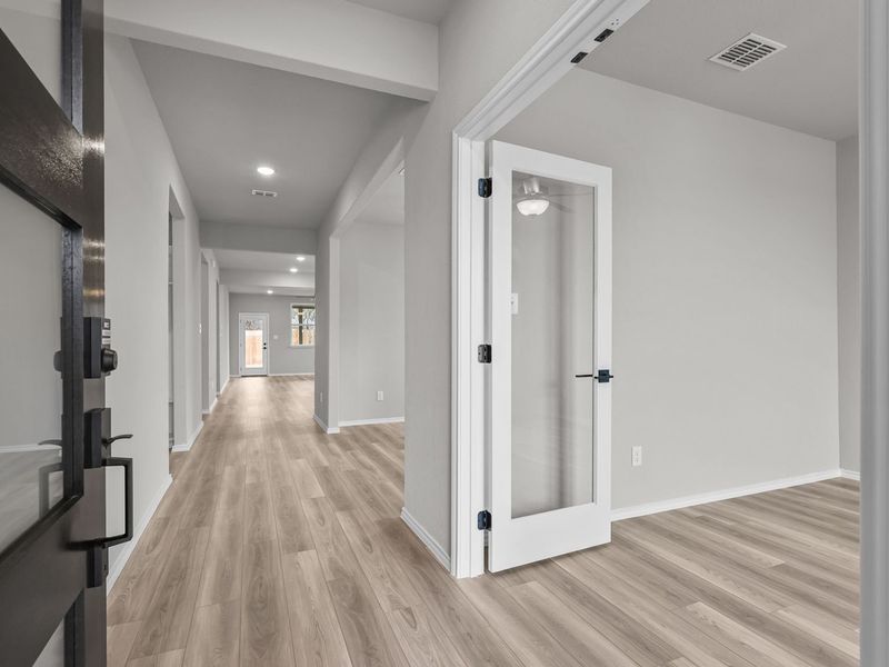 Representative unfurnished interior of a home built from the The Glenwood E by Davidson Homes LLC in Bricewood, San Antonio (Image 15).