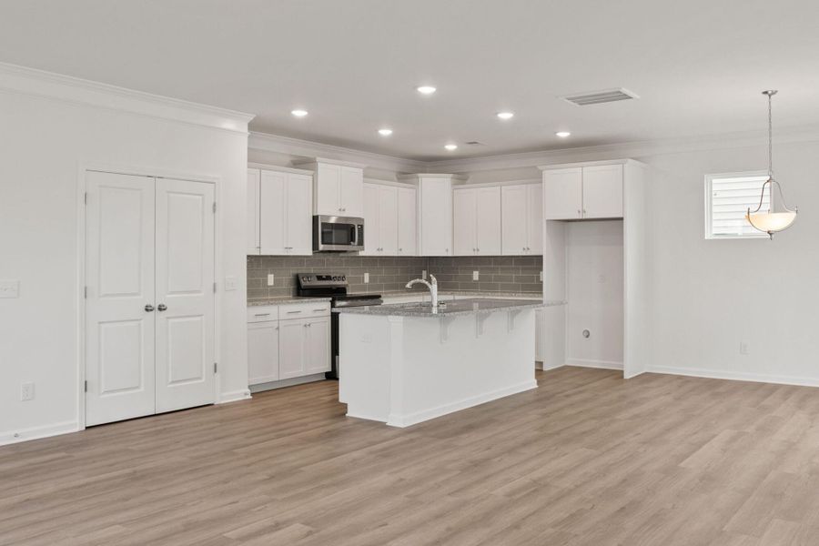Furnished interior view inside a new home in Bellevue, Greenville (Image 7).