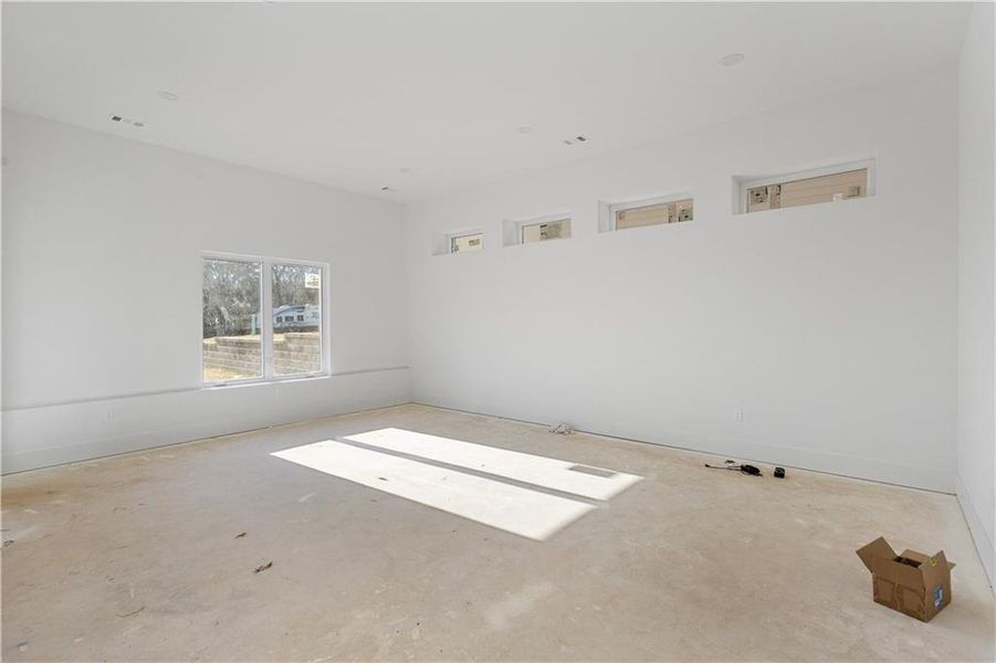 Image 40 of a home in .