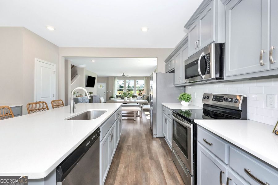 Furnished interior view inside a new home in Ivy Glen, Perry (Image 8).