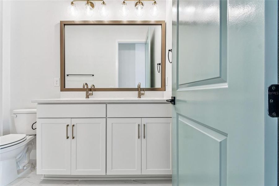 Close-up of interior finishes inside a home in Palmera Wellen Park - Classic Series, Venice (Image 11). Close-up of interior finishes inside a home in Palmera Wellen Park - Classic Series, Venice (Image 11).