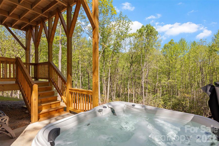 Community amenities in , Black Mountain (Image 30).