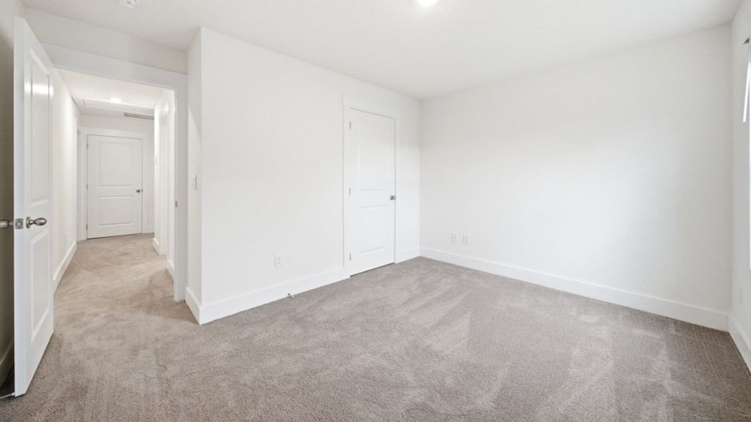 Spacious, unfurnished interior of a new home in Keebler Meadows, Johnson City (Image 22).