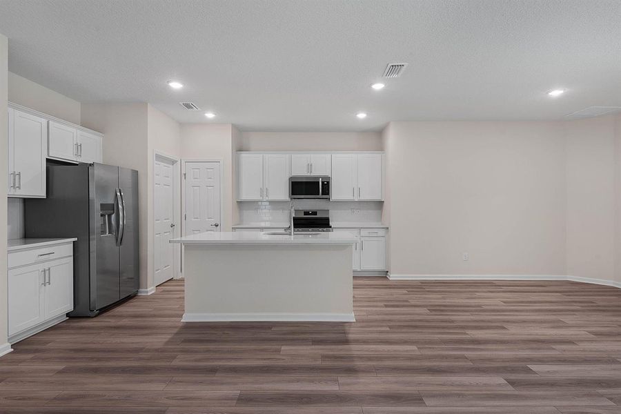 15-web-or-mls-46 Poplar-15 15-web-or-mls-46 Poplar-15