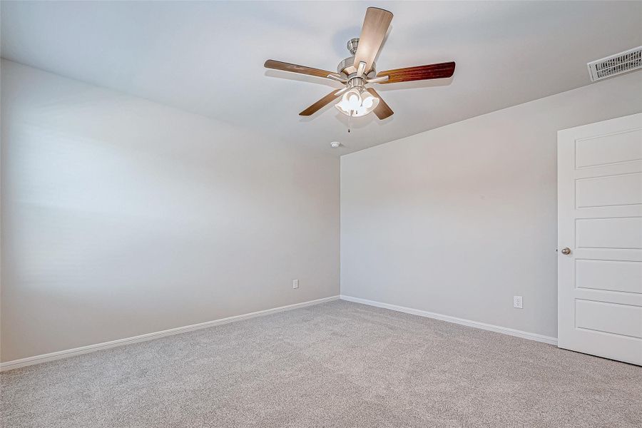 Spacious, unfurnished interior of a new home in Mill Creek Trails, Magnolia (Image 30).