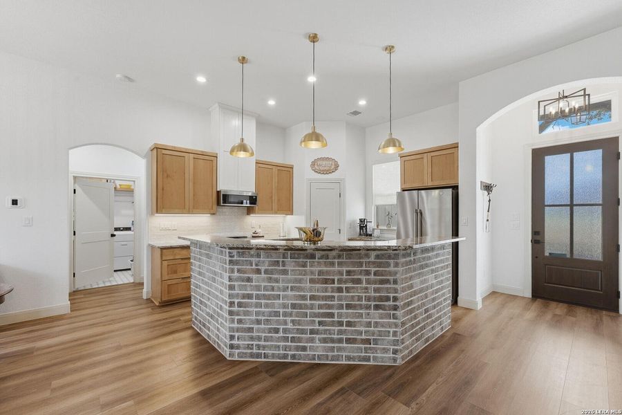 Furnished interior view inside a new home in , La Vernia (Image 15).
