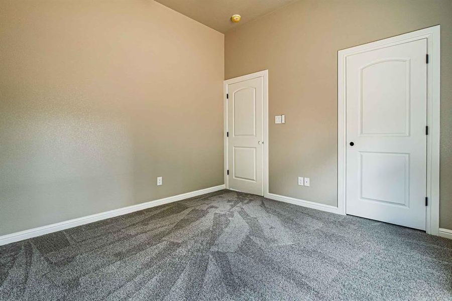 Spacious, unfurnished interior of a new home in , Granbury (Image 37). Spacious, unfurnished interior of a new home in , Granbury (Image 37).