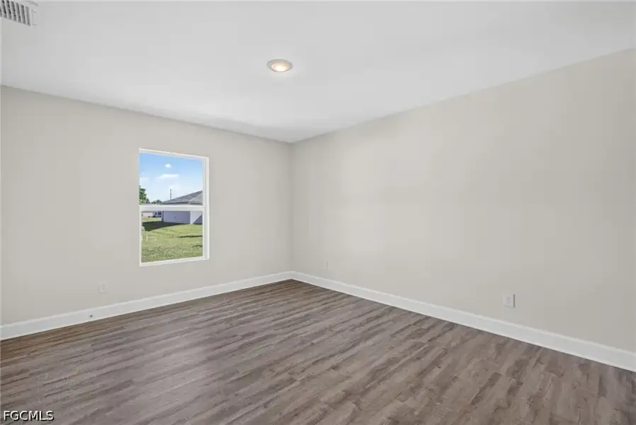 Spacious, unfurnished interior of a new home in Cape Coral, Cape Coral (Image 27). Spacious, unfurnished interior of a new home in Cape Coral, Cape Coral (Image 27).