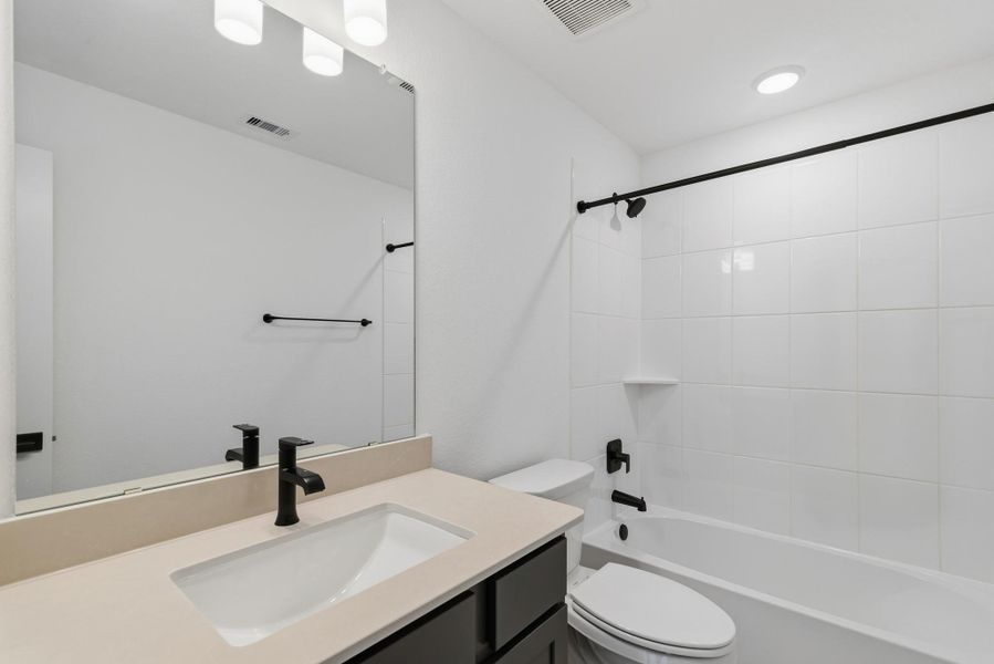 Furnished interior view inside a new home in Jordan Ranch 45' Homesites, Fulshear (Image 9).