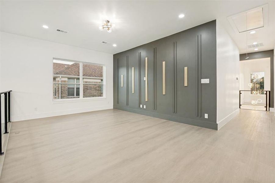 Spacious, unfurnished interior of a new home in , Frisco (Image 23).